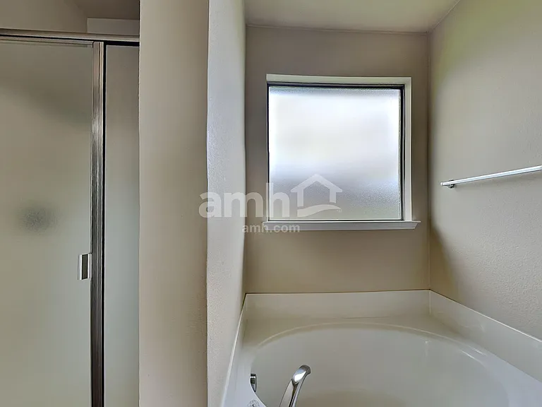 207 Fisherman Trl — Photo 15