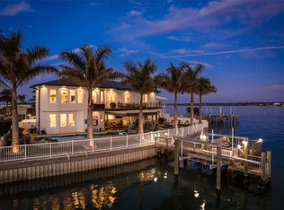 144 Aleta Dr, Belleair Beach, FL 33786