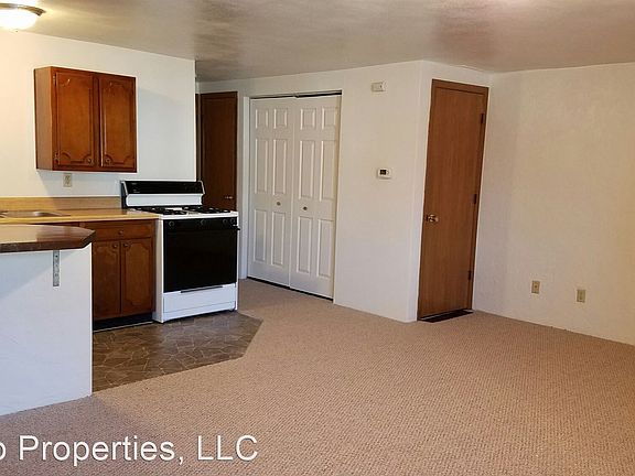 2nd image of 210 N 4th St #6345120