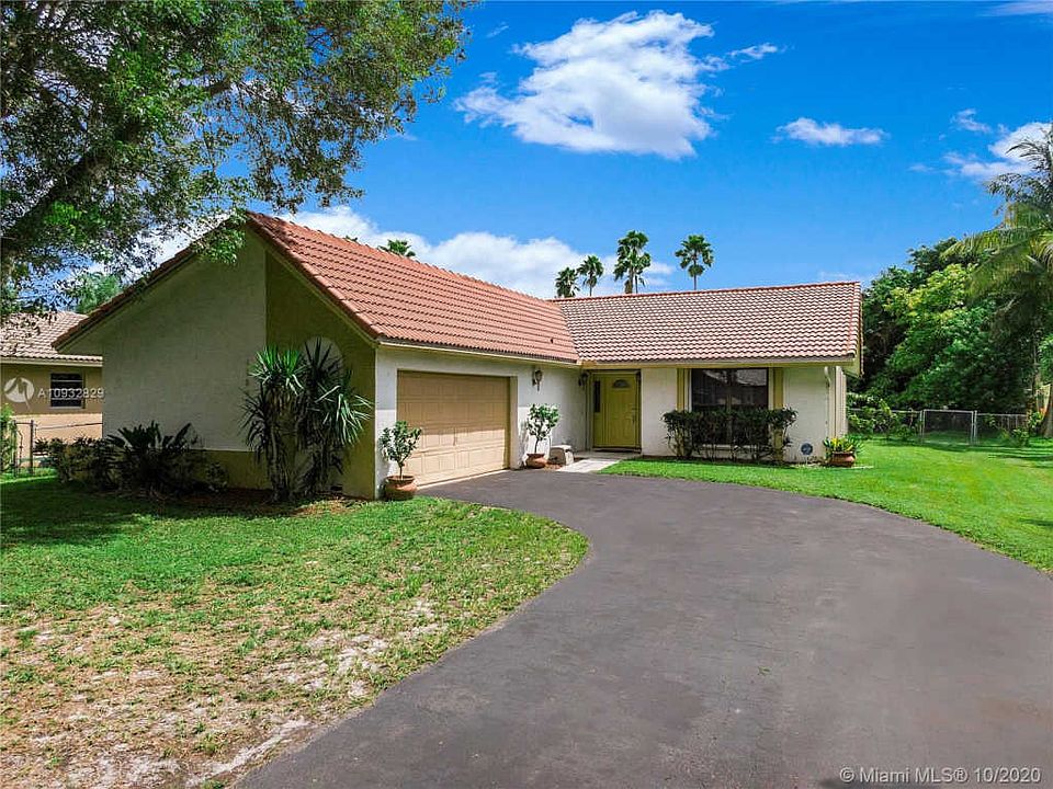 1st image of 11540 NW 39th Pl