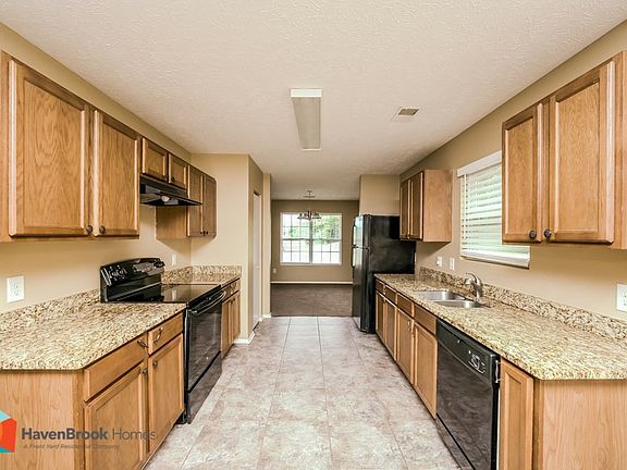 5th image of 3000 Ewingdale Dr