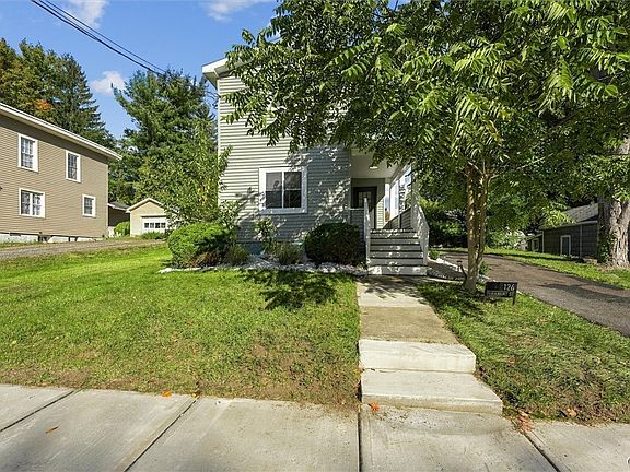 5th image of 126 Pleasant St
