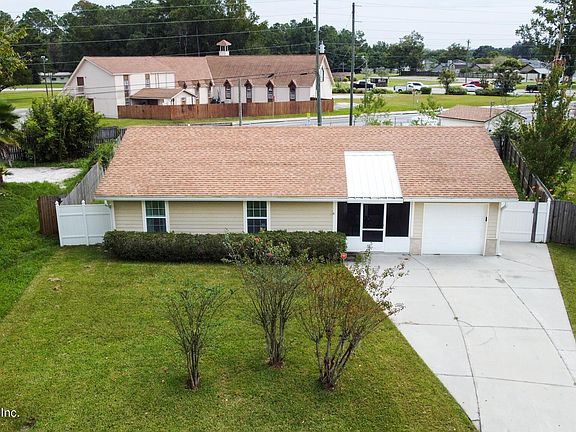 3rd image of 1792 Shannon Lake Dr
