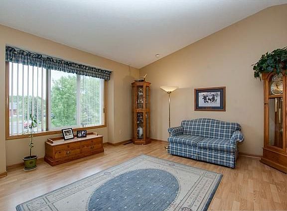 5th image of 20724 Georgia Avenue Cir N