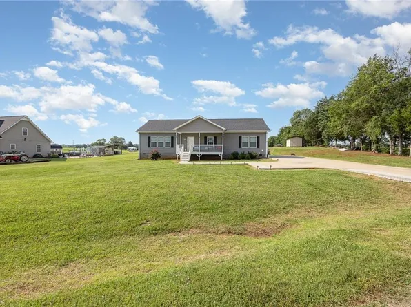 1200 Woodward Rd, Mocksville, NC 27028