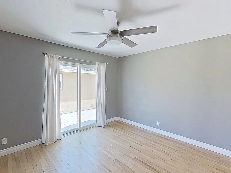 420 Adlena Dr — Photo 23