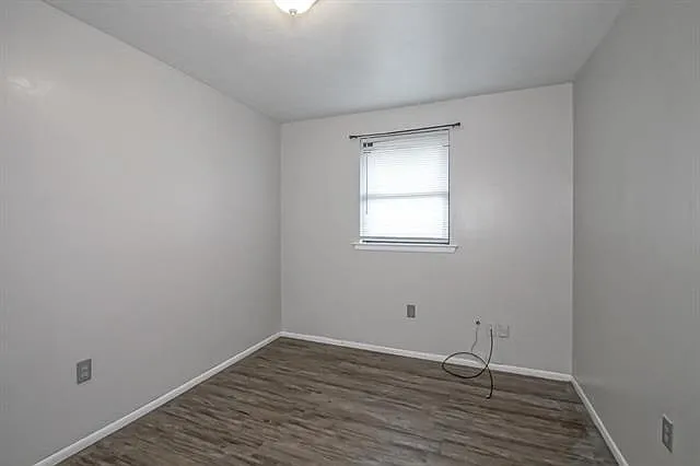 1849 Redwood Dr — Photo 17