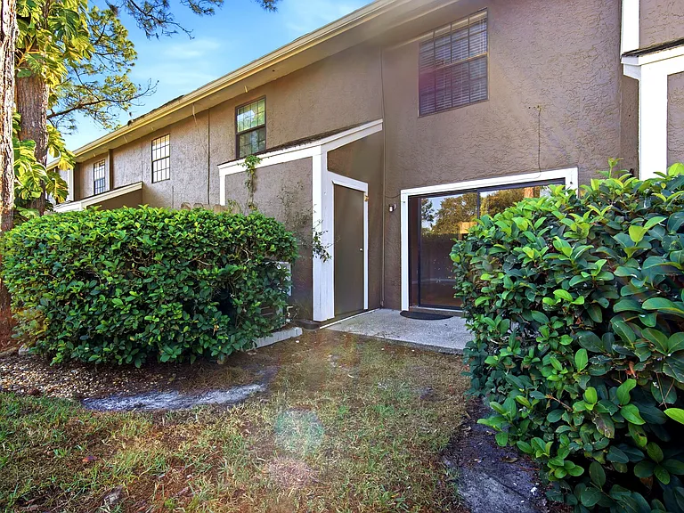 16545 Lake Brigadoon Cir — Photo 20