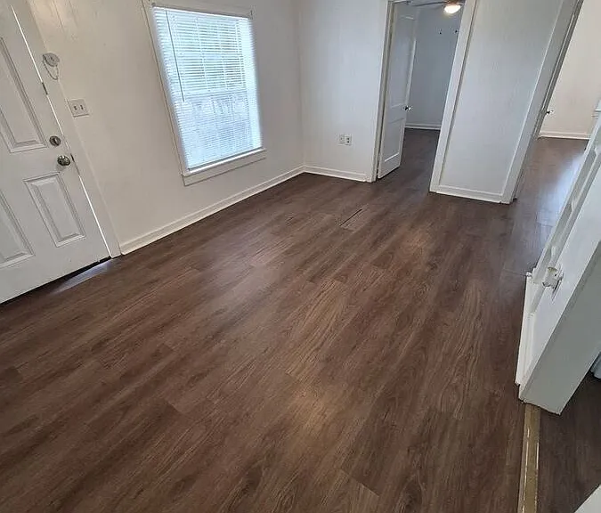 102 N 11th St #A — Photo 17
