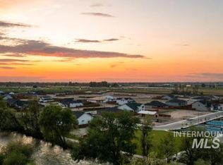 98 S Fusion Ave, Kuna, ID 83634