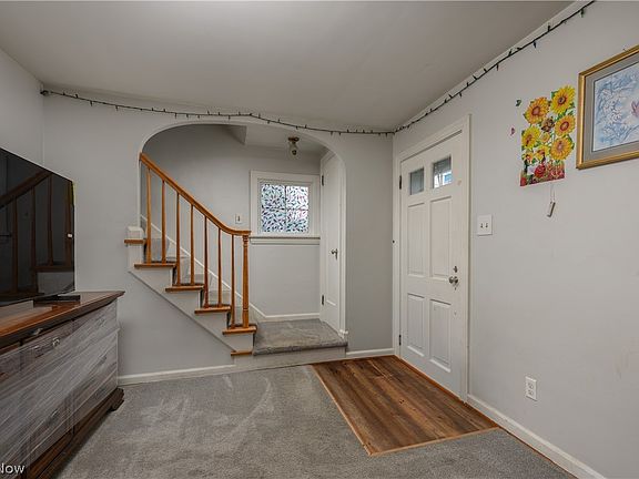 3rd image of 1220 Havana Pl NE