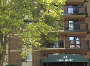 164 Galen St APT 25, Watertown, MA 02472