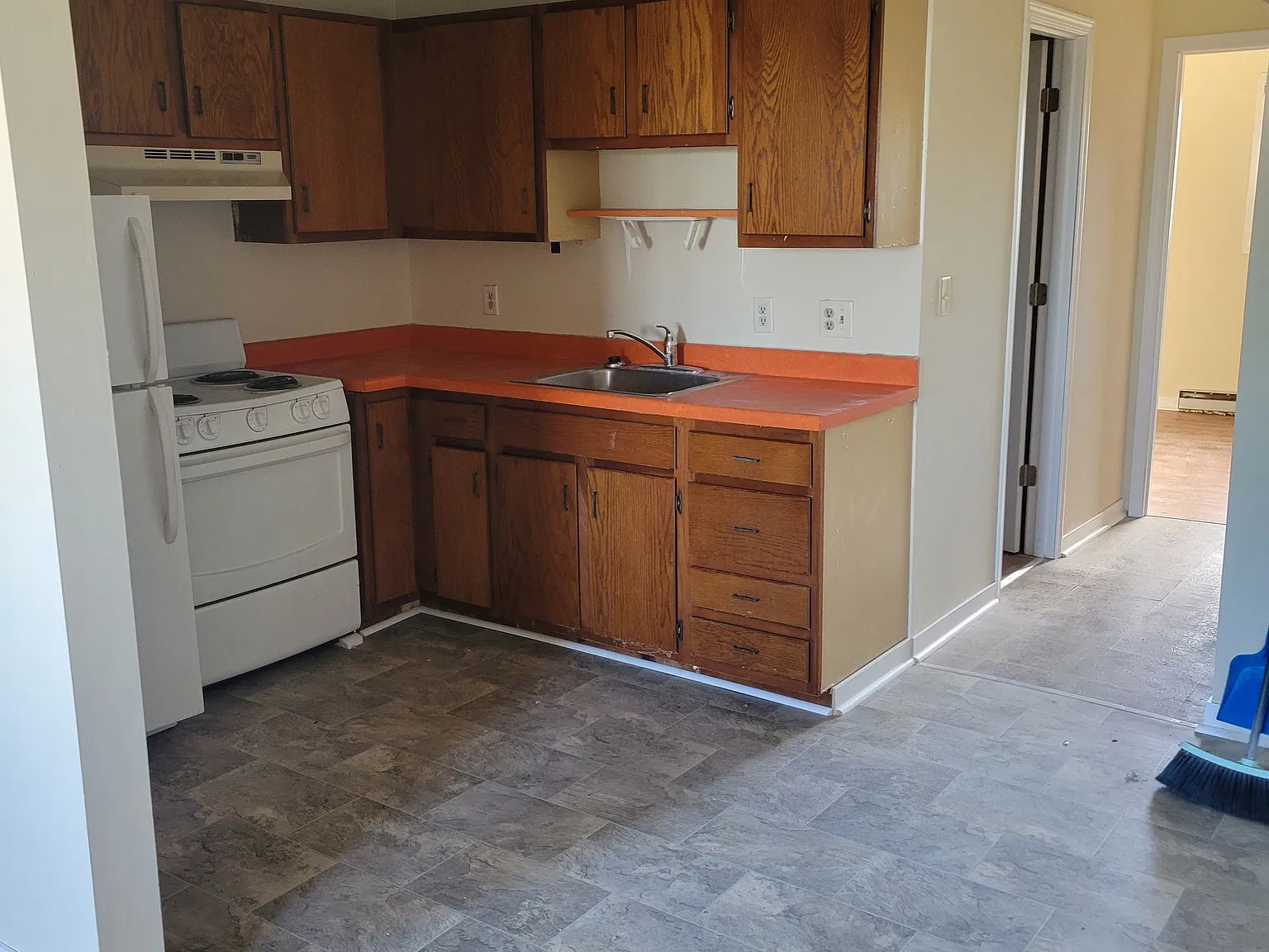 1 bed, 500 sqft, $850 — Photo 2