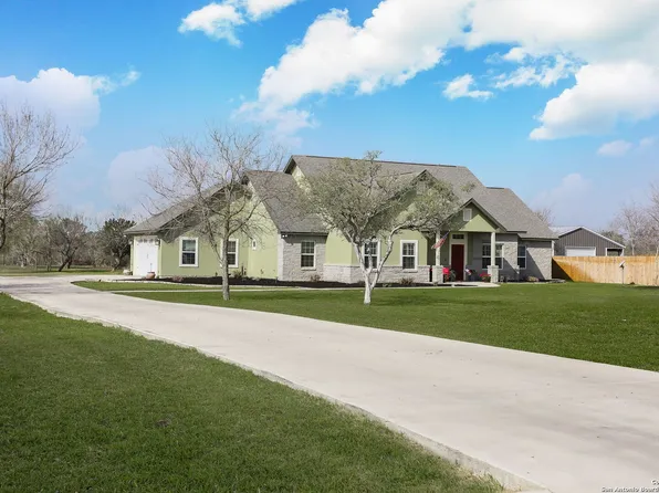 170 Siena Woods, Marion, TX 78124