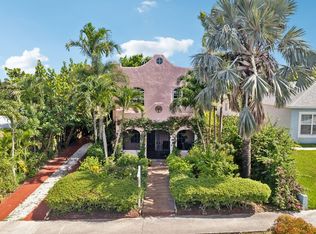 220 SW 1st Ave, Boynton Beach, FL 33435