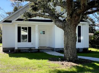 2307 Fisher St, Morehead City, NC 28557