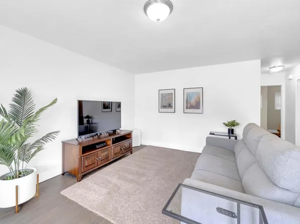 391 Emerald Ave APT 5, El Cajon, CA 92020