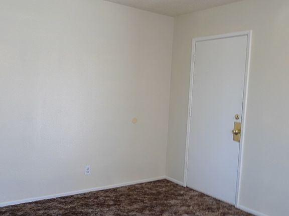 4th image of 14010 Juniper St APT A