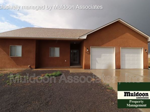 1207 W De La Vista Ct