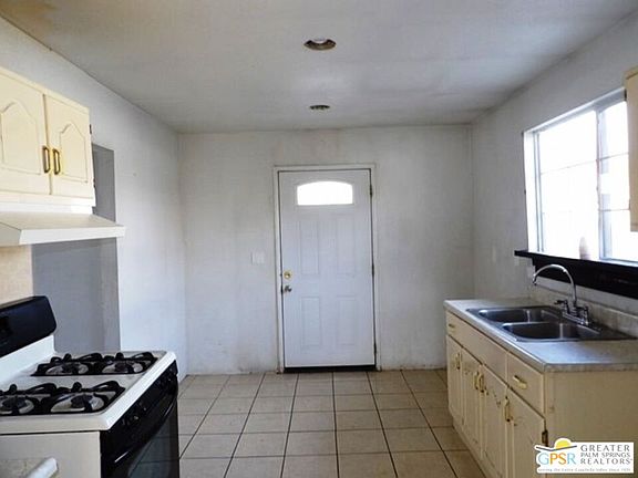 3rd image of 84734 Damascus Ave
