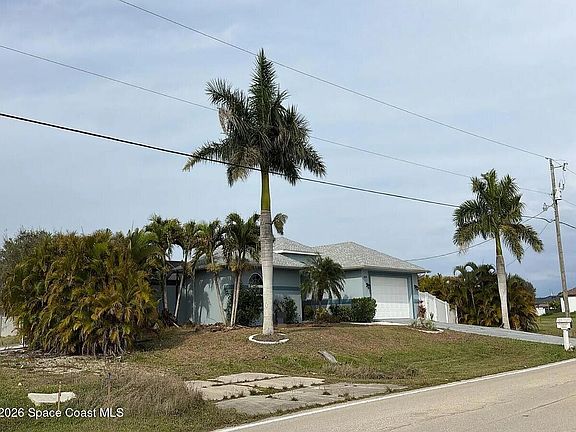 3rd image of 2635 Tropicana Pkwy W