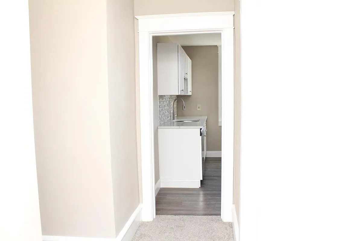 Building Photo - 1701 Lancaster Ave #2