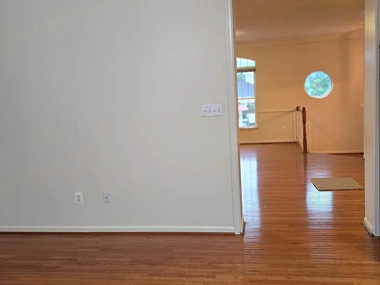 22614 Welborne Manor Sq — Photo 31
