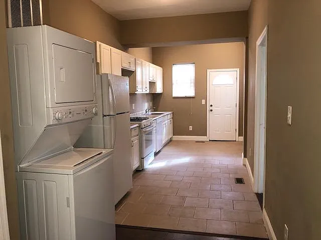 washer/dryer in unit
