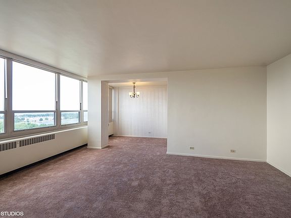 3rd image of 3950 N Lake Shore Dr APT 1902
