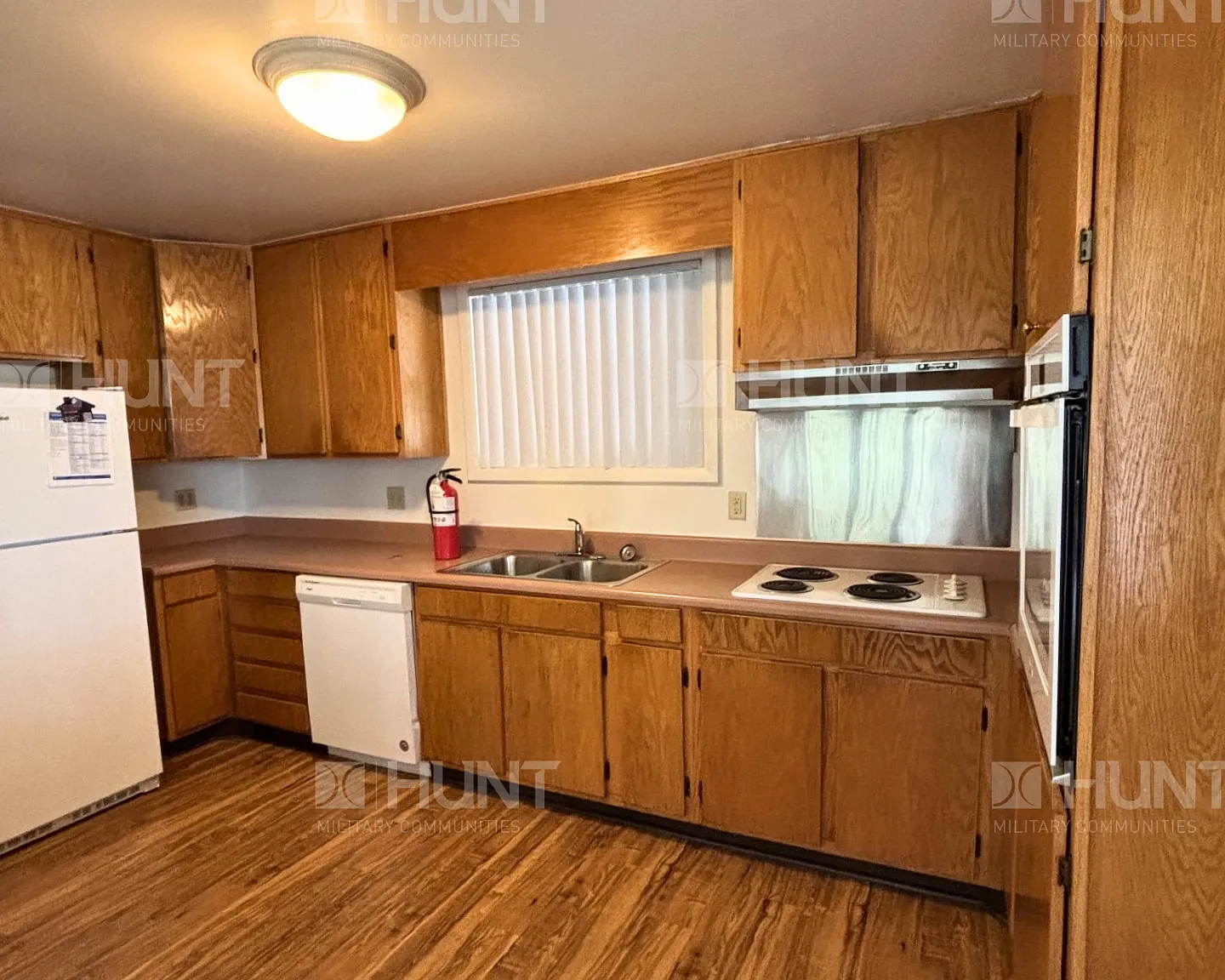 3 bed, 1.5 bath, 1304 sqft, $1,625 — Photo 4