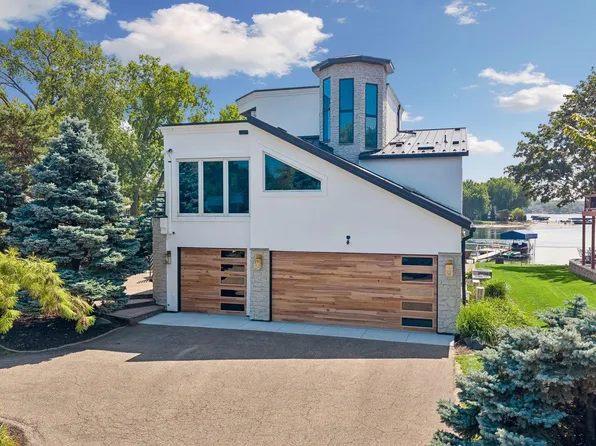 14085 Greenway Ave NE, Prior Lake, MN 55372