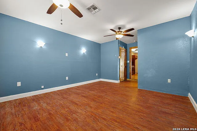 2402 Lake Louise Dr — Photo 14