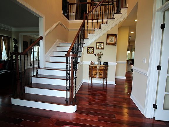 2nd image of 3 Whitley Ct