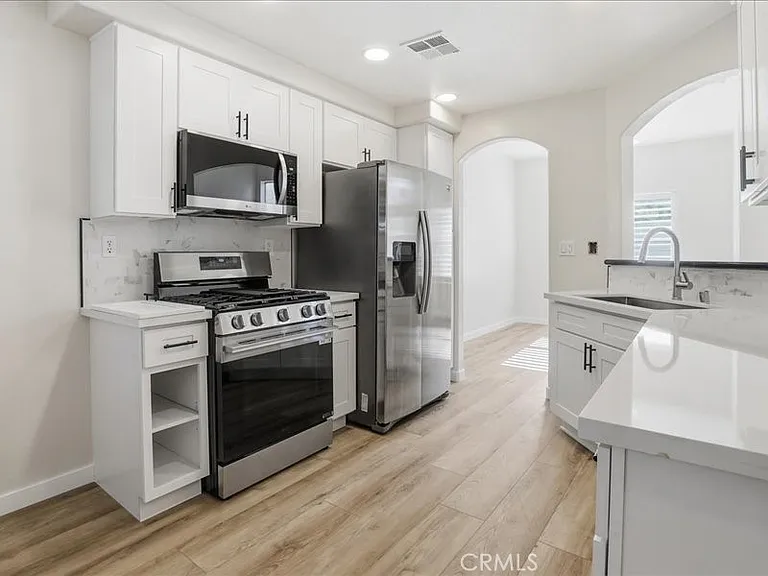 356 Carrione Ct — Photo 26