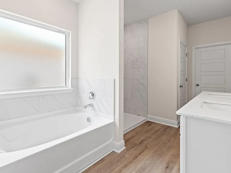 515 Bienville Pl — Photo 9
