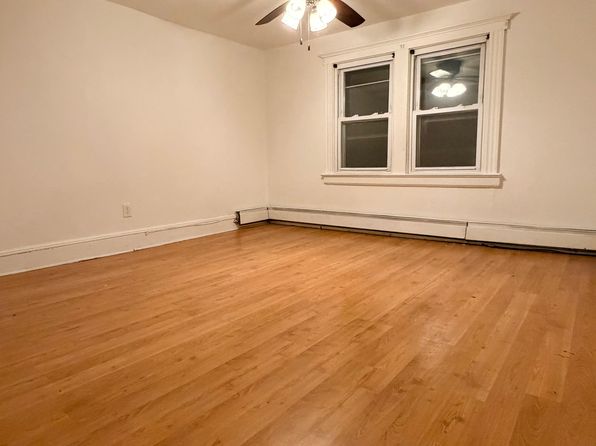 66-68 Danforth Ave #3