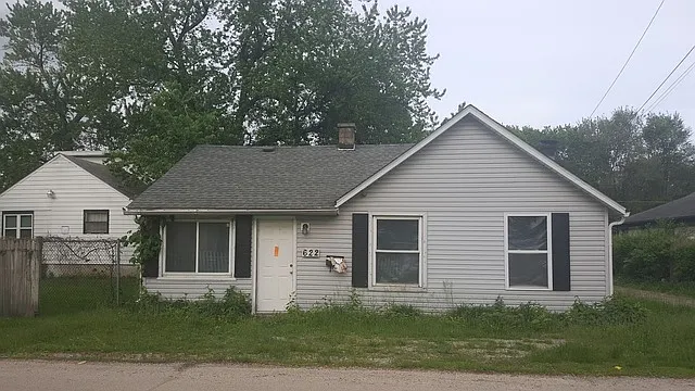 622 Central Ave photo 1
