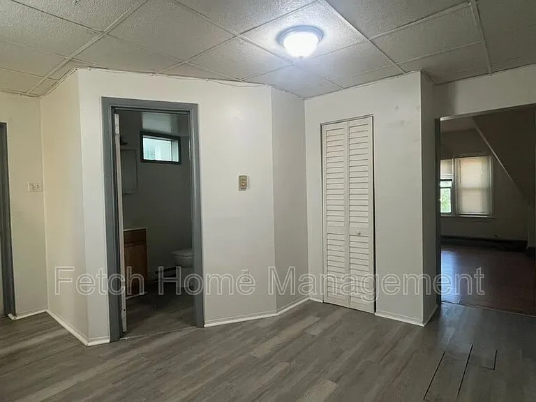 618 E King St #3 — Photo 1