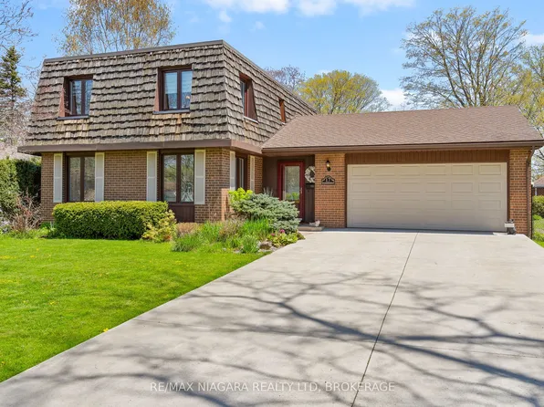 17 Walnut St, Pt Colborne, ON L3K 2T7