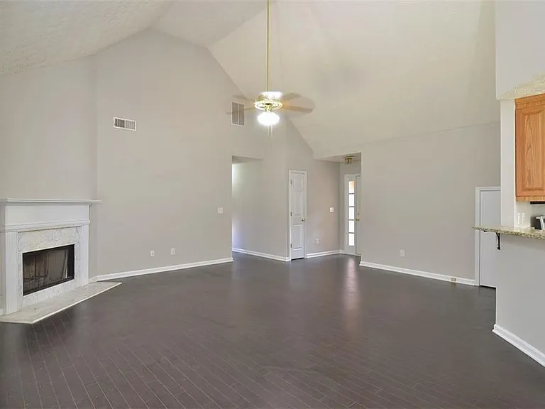 2865 Cressington Bnd NW — Photo 5