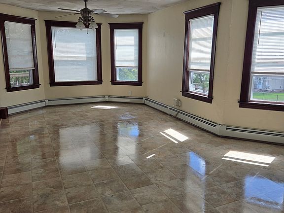 4th image of 308 Wood Ave Floor 2