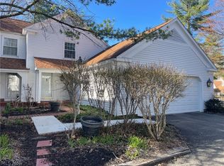 4379 Devonshire Dr #10, Youngstown, OH 44512