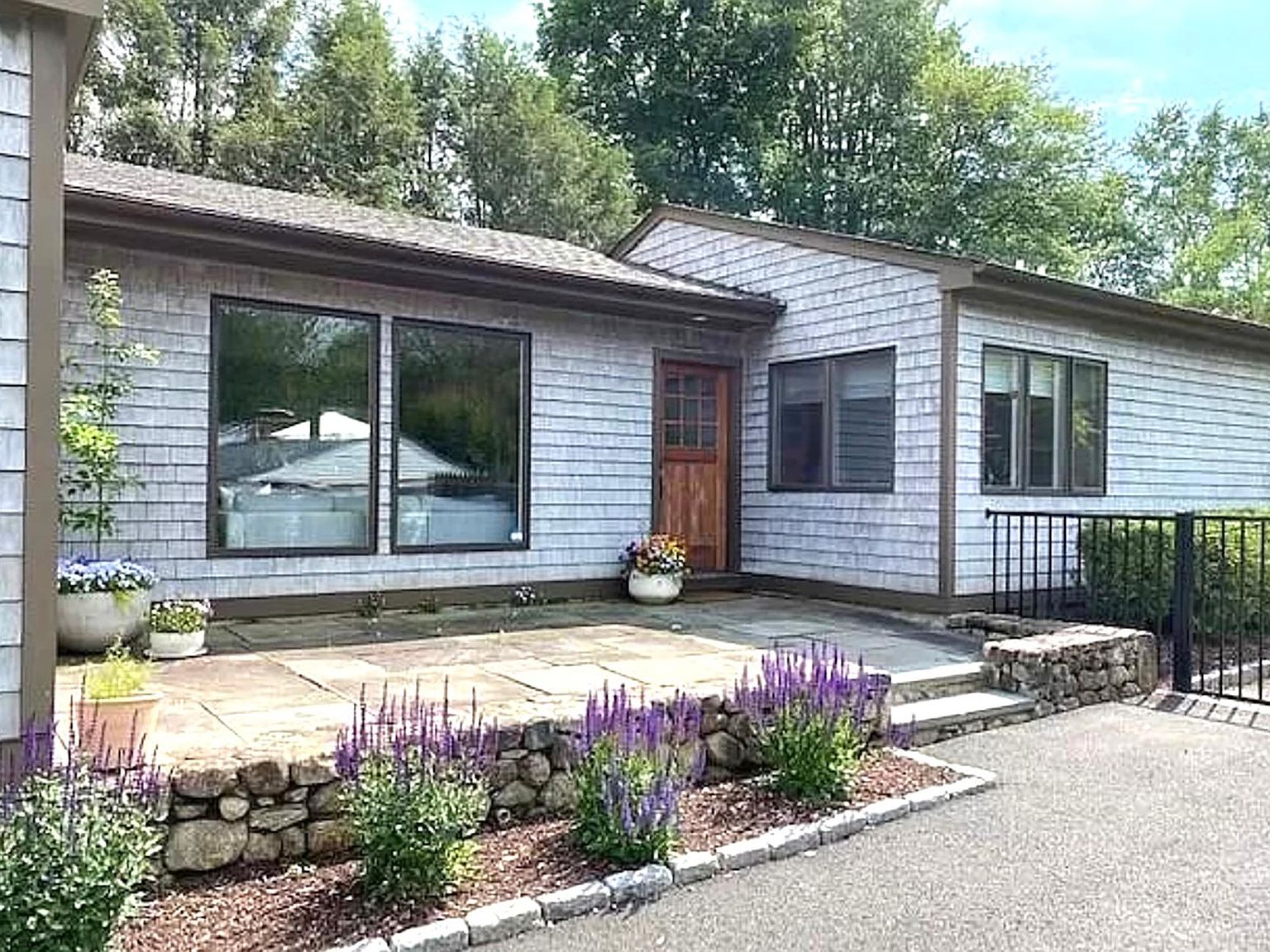 49 Drumlin Rd, Westport, CT 06880 Zillow