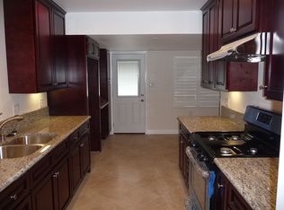 958 E Galatea St, Azusa, CA 91702