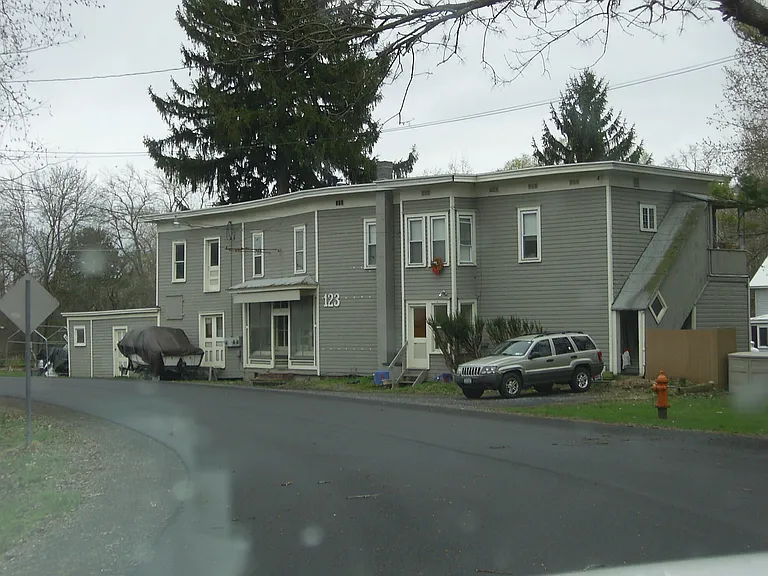 123 Myers Rd #1 — Photo 2