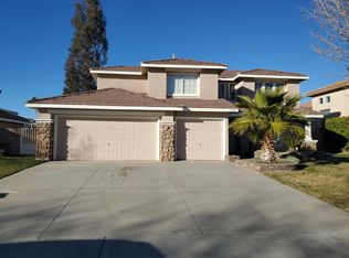 3139 Fairgreen Ln, Palmdale, CA 93551