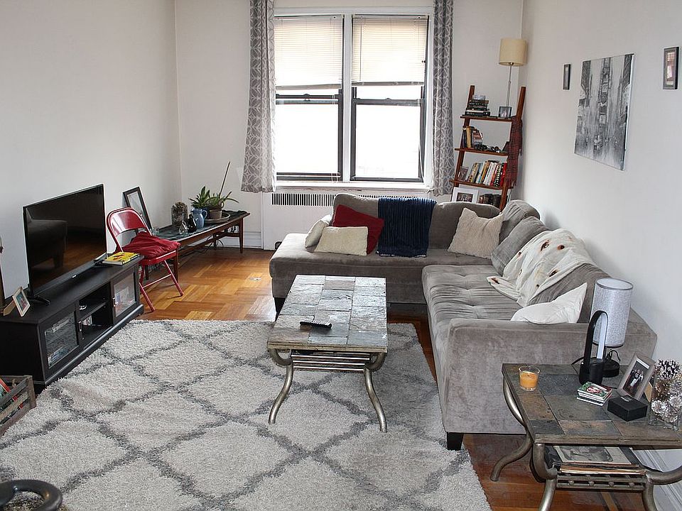 1st image of 2685 Creston Ave APT 6D