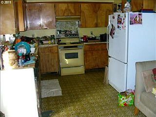 3rd image of 1100 NE 124th Ave