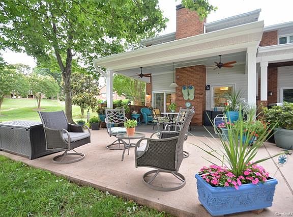 3rd image of 8040 Westcape Dr