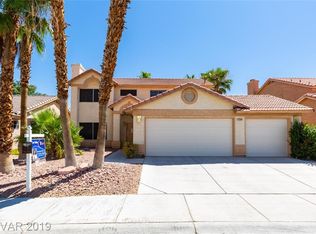 2500 Goldenmoon St, Las Vegas, NV 89108